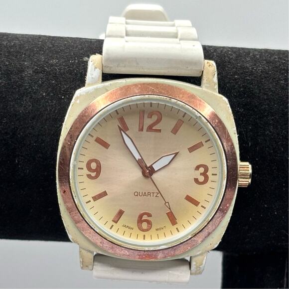 White & Gold Men's Watch - Picture 1 of 4